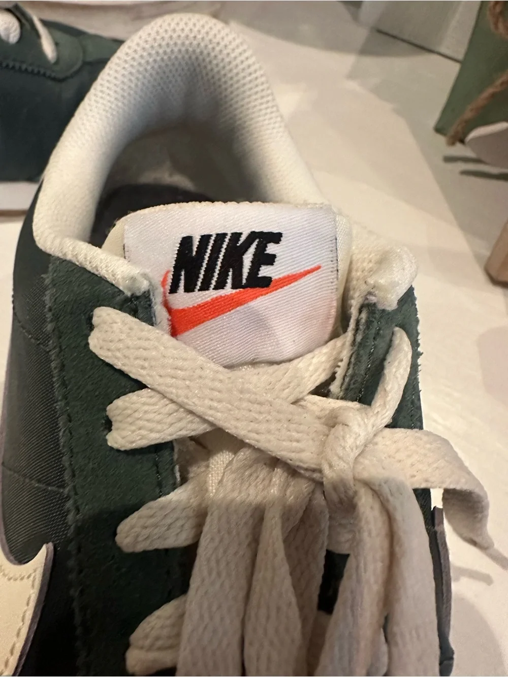 Nike women’s Pacific Sneaker - Green / Cream / size 6 - Picture 6 of 9